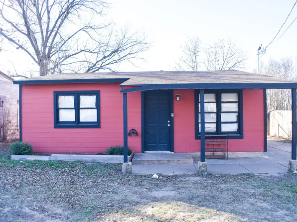 905 Bee St, Brady, TX 76825
