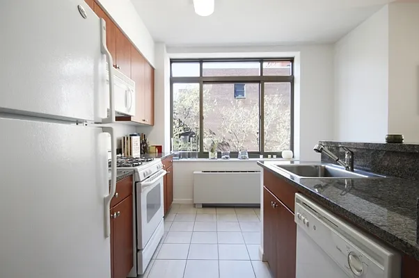 Rented by MNS | media 3