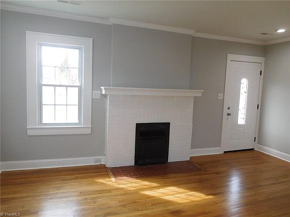 3rd image of 535 Old Hollow Rd