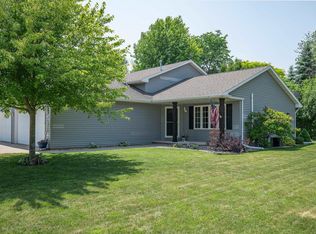 1235 Heidi Haven Dr, Oshkosh, WI 54904