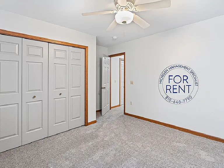 3263 Silverwood Dr — Photo 41