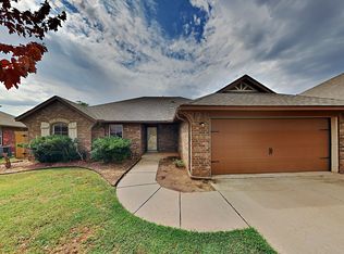 2304 NW 151st St, Edmond, OK 73013