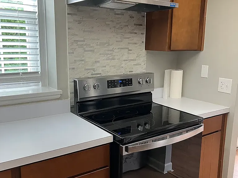 2980 S Columbia St #C2 — Photo 11