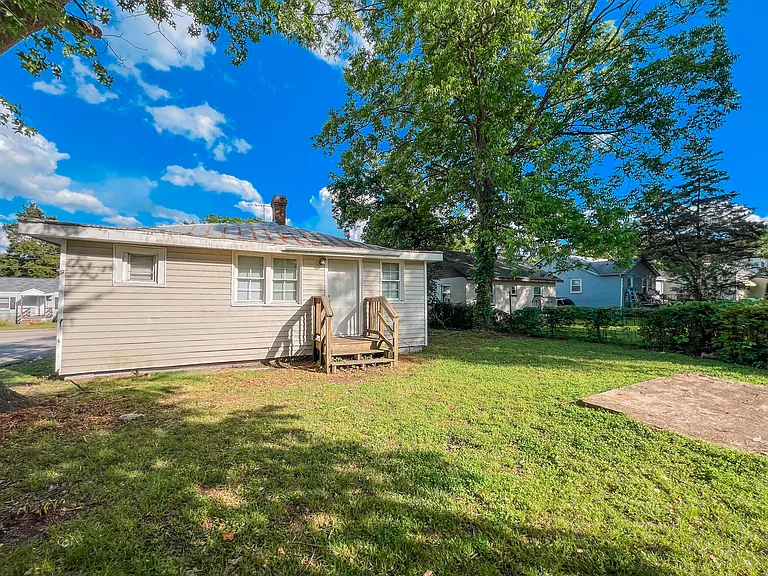 1102 Custer St — Photo 19