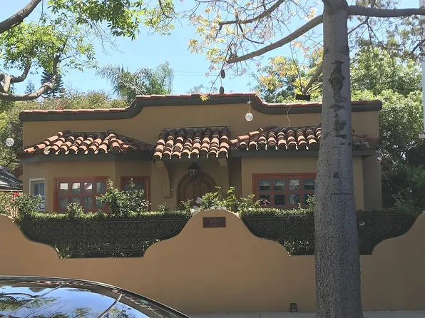 9026 Norma Pl, West Hollywood, CA 90069