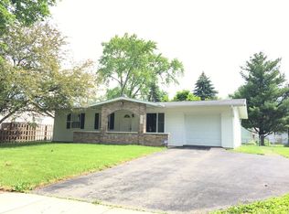 1706 Oakwood Ave, Dekalb, IL 60115