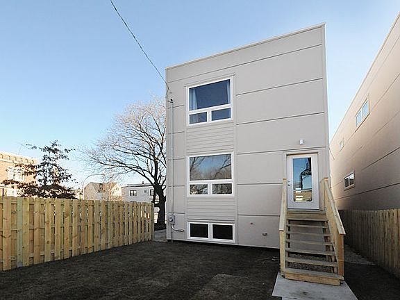2nd image of 928 N Francisco Ave