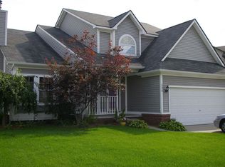 596 Thornehill Trl, Oxford, MI 48371
