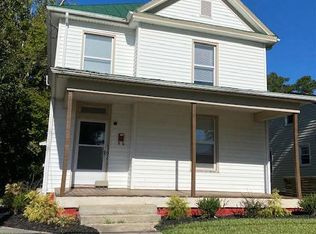 302 Farmer St, Emporia, VA 23847
