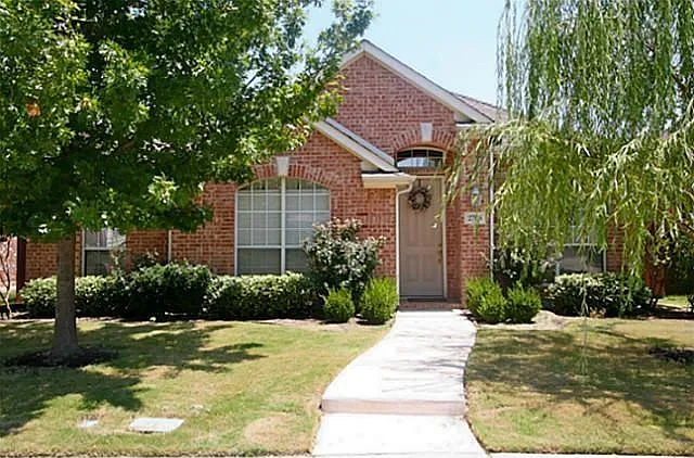 2705 Grand Canyon Ct — Photo 1