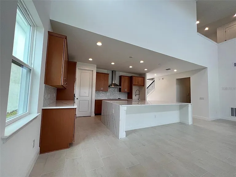 19141 Planetree St — Photo 12