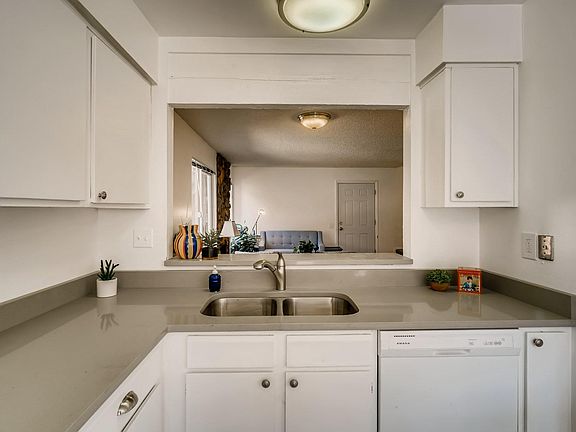 Beautiful new granite counters!