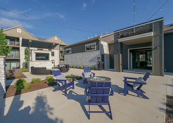 VC Station Apartments — Photo 11