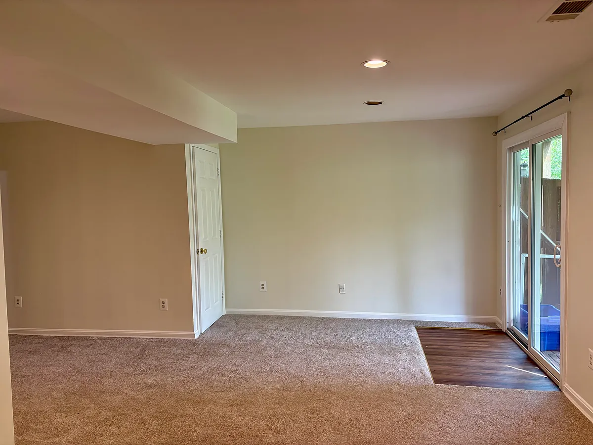 Building Photo - Wild Brook Ct