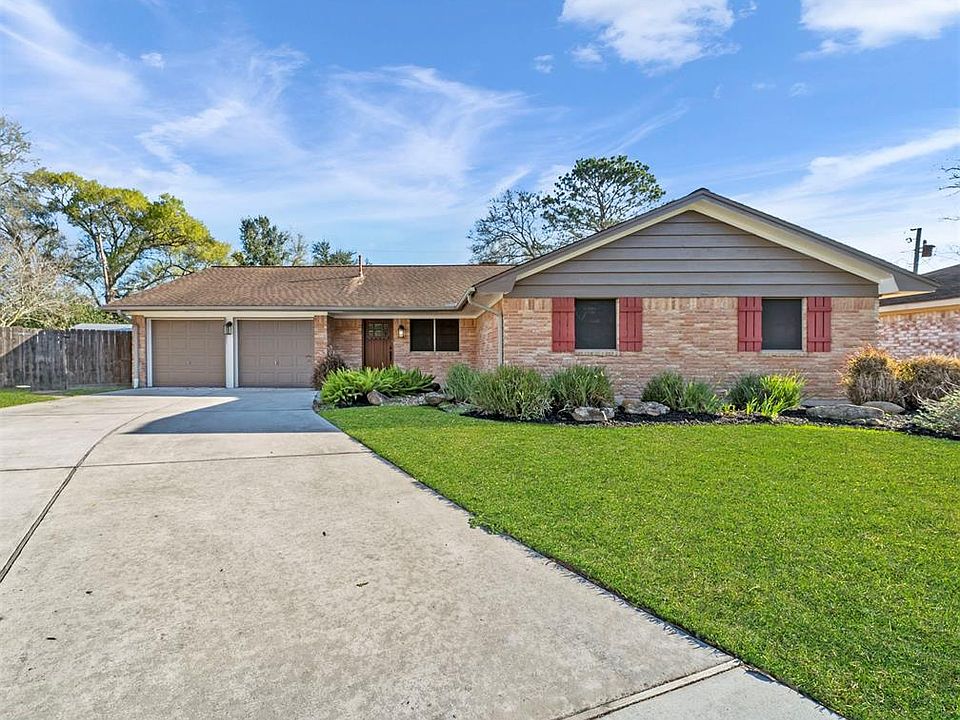 1st image of 913 Oak Vista Ct