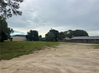 2130 Santa Barbara BLVD, NAPLES, FL 34116