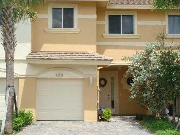 4331 Berkshire Wharf Dr, Lake Worth, FL 33461