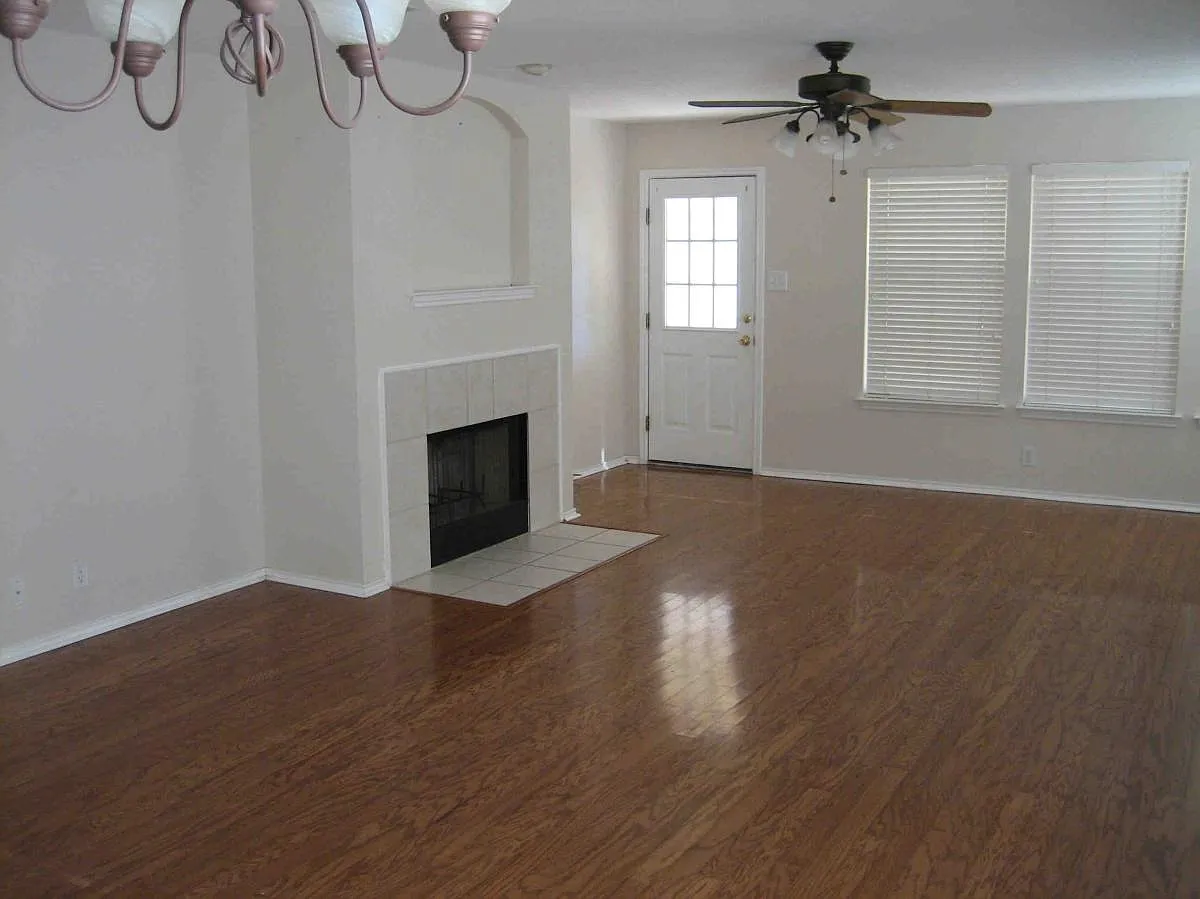 3 bed, 1781 sqft, $1,795 — Photo 3
