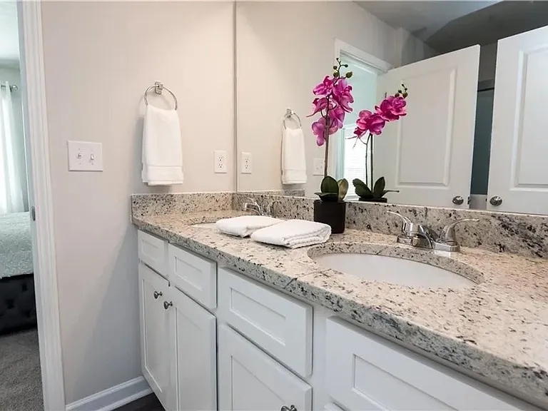 4325 Shaffer Ct — Photo 9