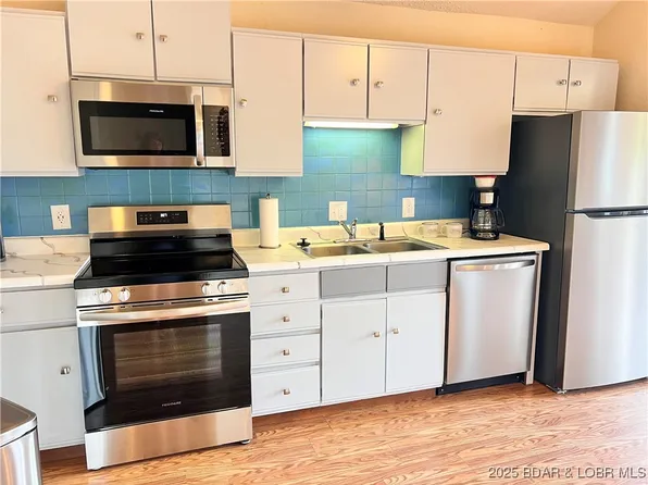 4230 Holiday Ln #24, Osage Beach, MO 65065