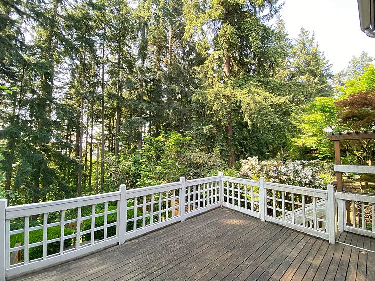 18139 NE 99th Way — Photo 23