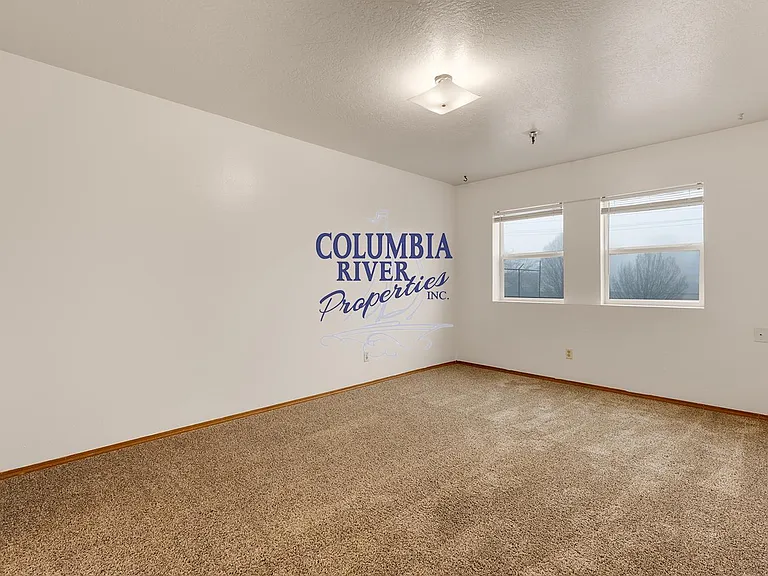 1236 Commerce Ave #B — Photo 10