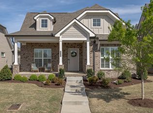 6046 Parkhaven Blvd, Hermitage, TN 37076