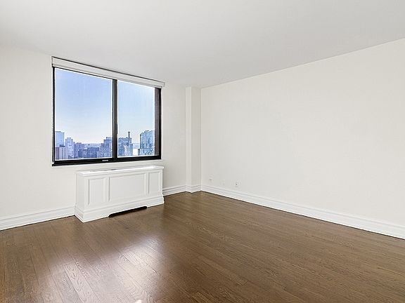 4th image of 145 W 67th St APT 33H
