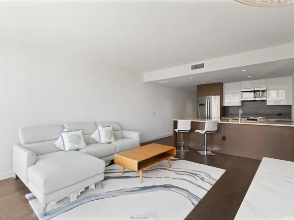 1001 Queen St #3805, Honolulu, HI 96814