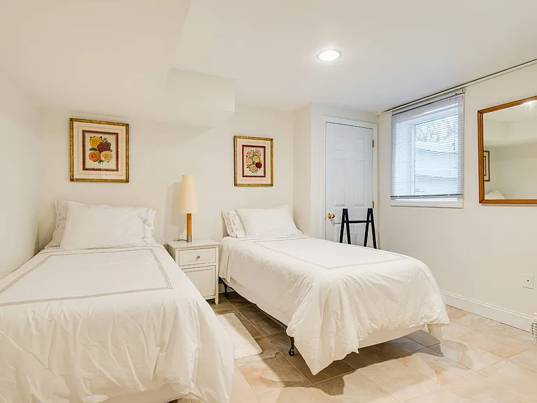 14 Rose Hill Rd — Photo 20