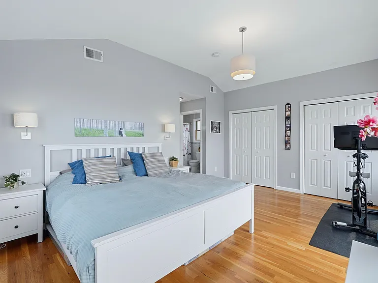 81 Nelson Ave #2X — Photo 13