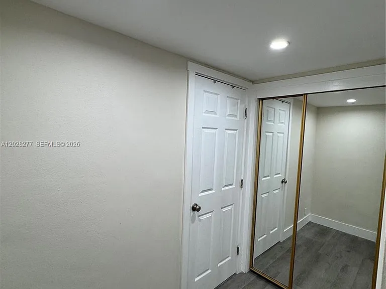 330 SE 2nd St #303H — Photo 29