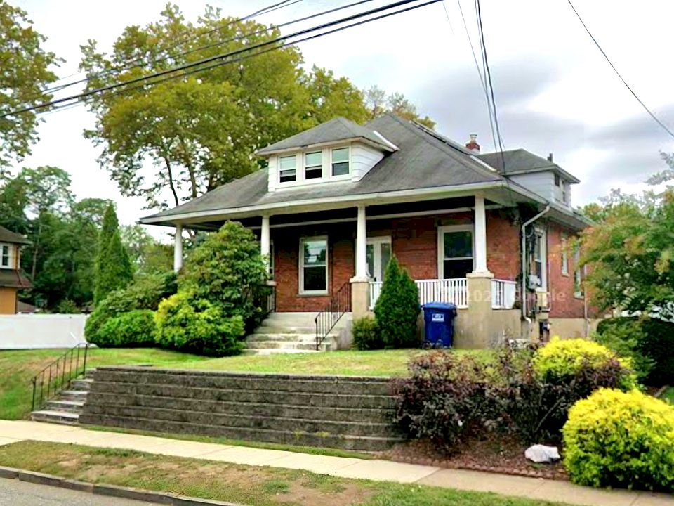 1st image of 75 Spring Valley Ave