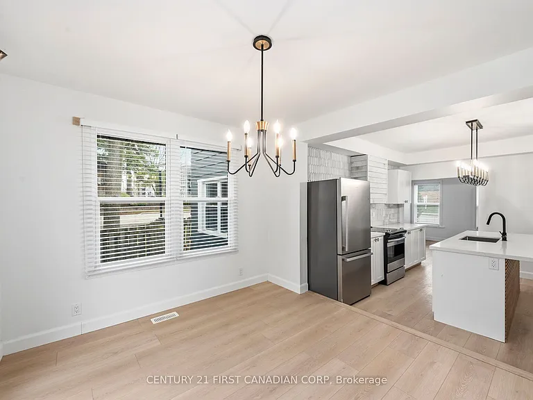 1326 Commissioners Rd W — Photo 8