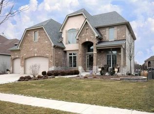 402 Deerfield Dr, Oswego, IL 60543