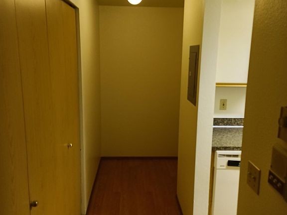 2nd image of 1616 Queen Anne Ave N APT 302