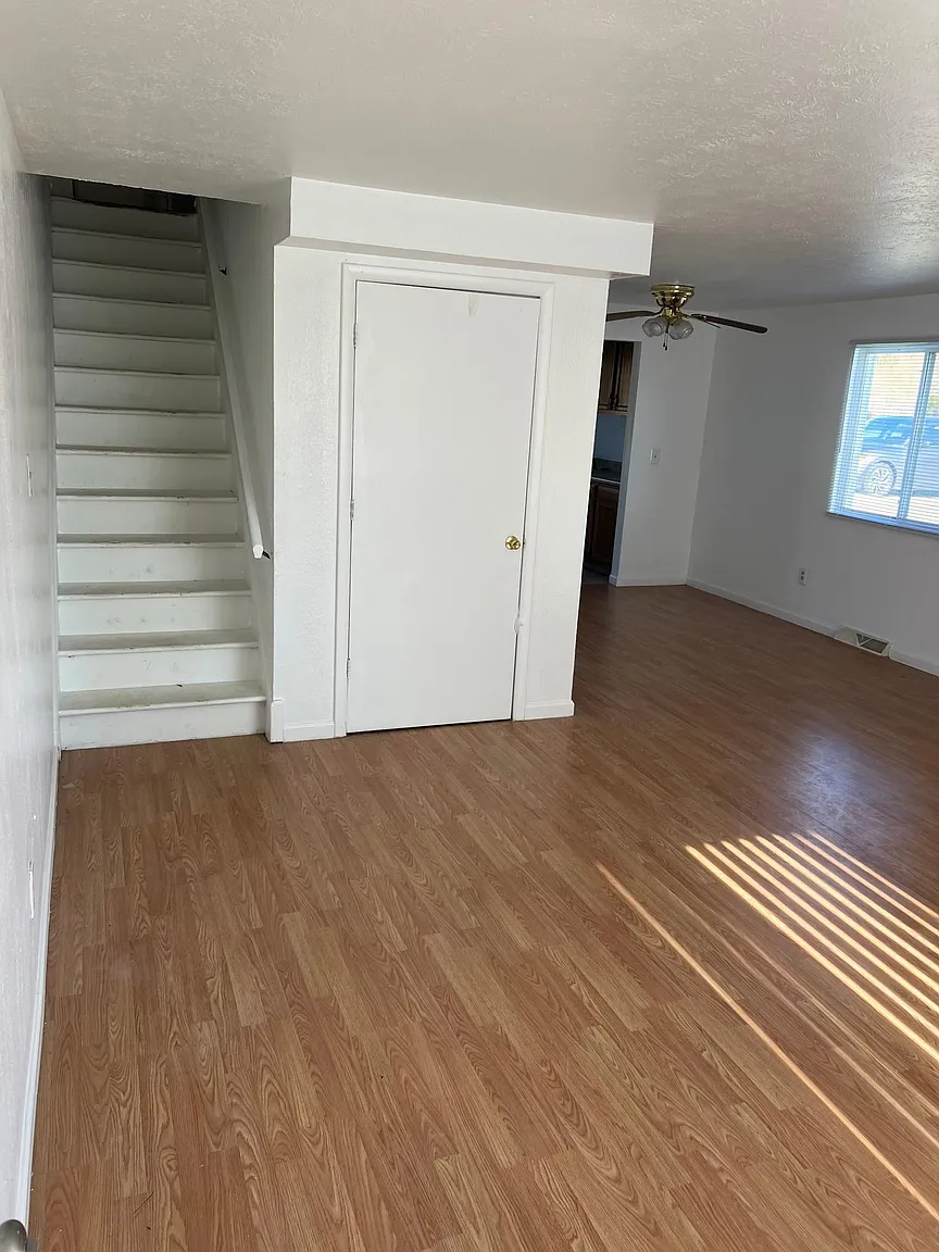 4878 Banbury Ct APT 22 photo 1