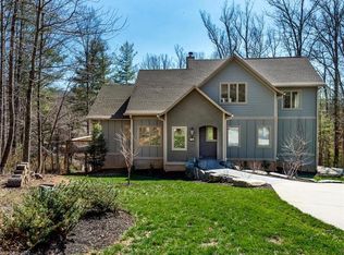 109 Blackberry Ln, Fairview, NC 28730