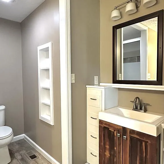 5591 Bellflower St — Photo 17