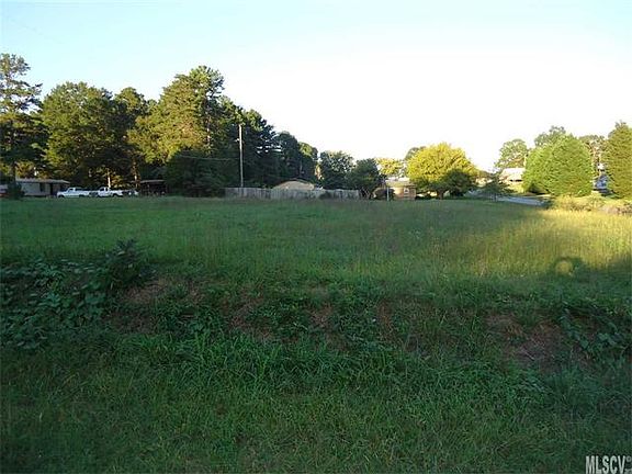 5th image of 3411 34th Avenue Ct NE