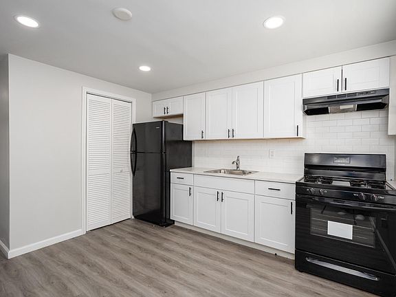 2nd image of 6600 Knottwood Ct #2B-1Ba-800Sqft