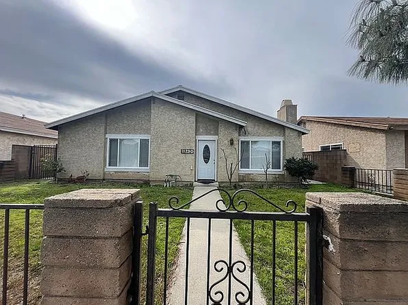 11230 Strathern St, Sun Valley, CA 91352