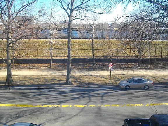 3rd image of 3145 Sedgwick Ave