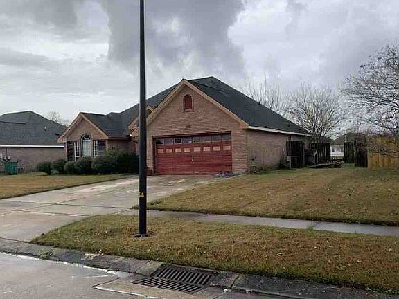 3rd image of 116 Oak Bend Dr