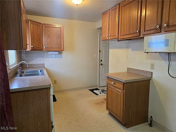 4th image of 13206 Shady Oak Blvd