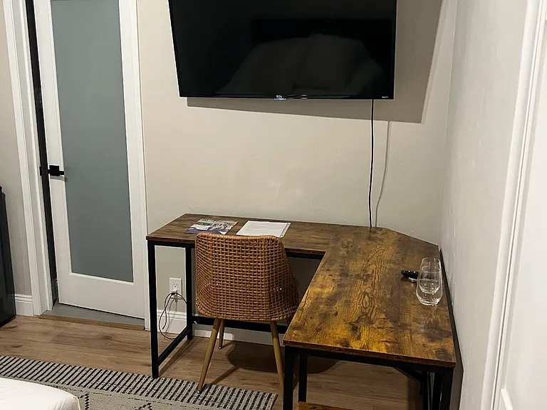 116 Lilienthal Ave — Photo 15