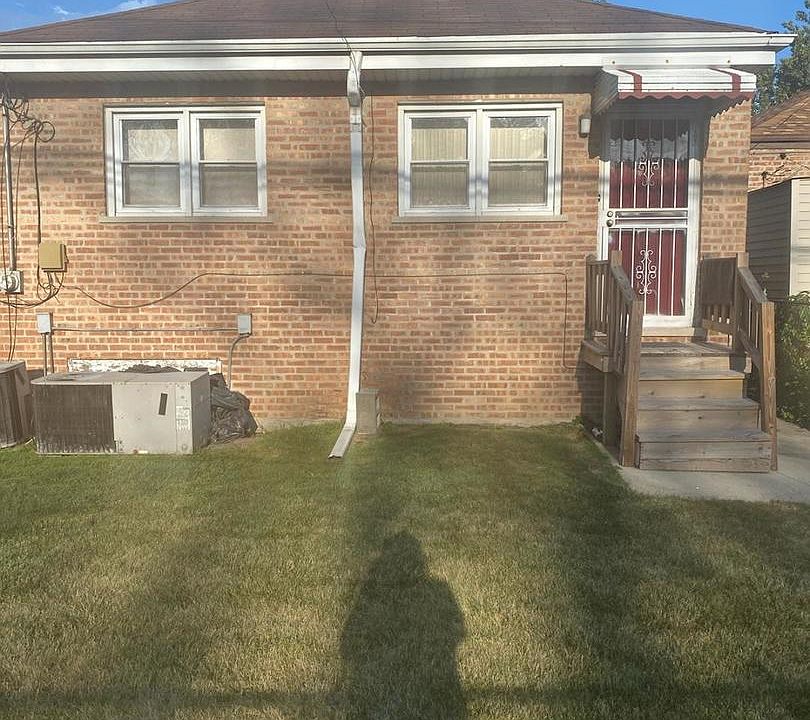 2nd image of 8848 S Merrill Ave