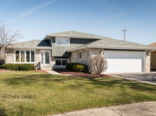 14813 Anne Ct, Oak Forest, IL 60452