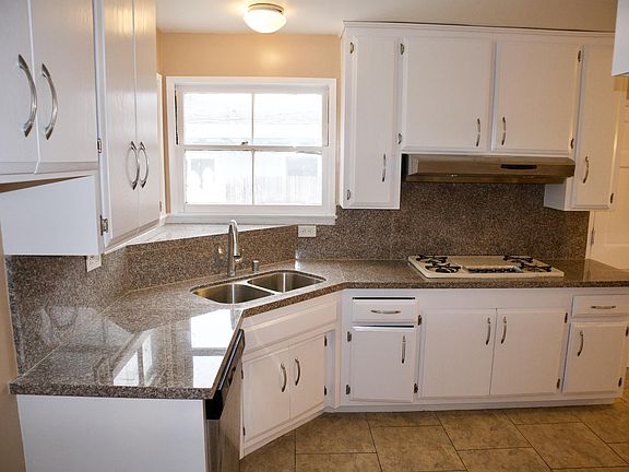 5th image of 23135 Anza Ave #1