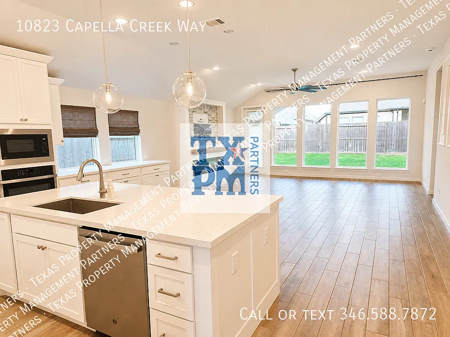 Nearly New 4 Bed Home in Candela - Modern Living in Richmond Texas — Photo 3
